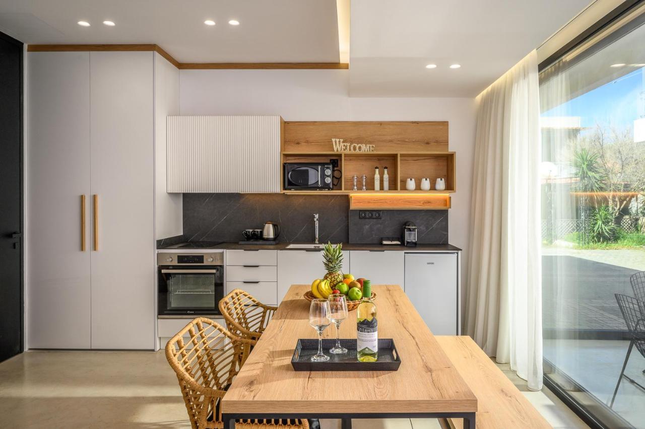 Talise I Modern & Luxury Suite Just 2 Minutes From The Beach Stalida Exterior photo